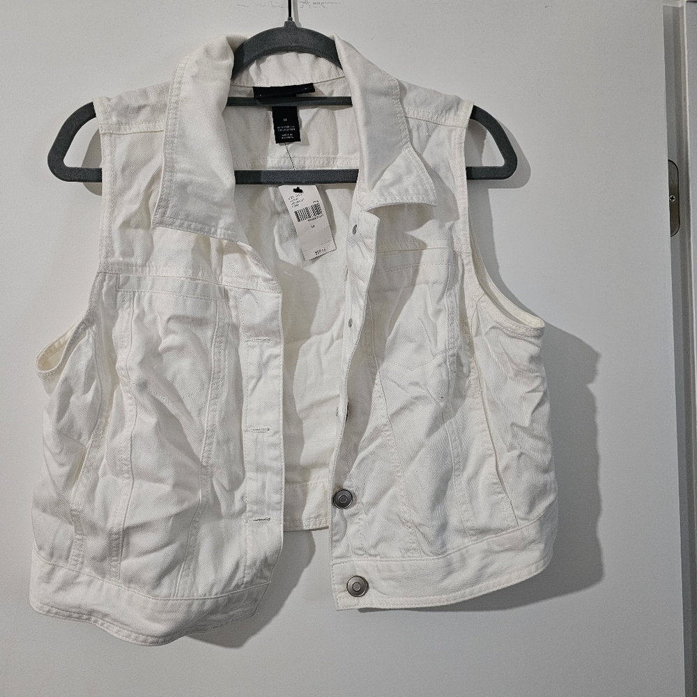 White Sleeveless Denim Vest